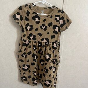 Cheetah print dress with pockets.